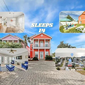 Holiday home Panama Paradise House/3 Min Walk United States