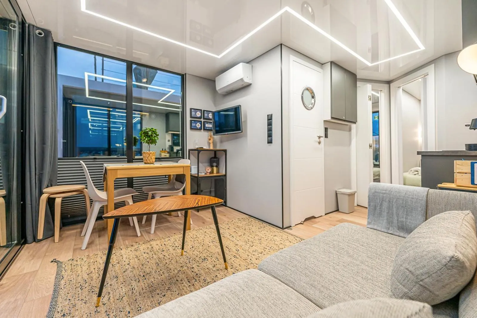 The Homeboat Company Parque Das Nacoes-Lisboa Hotel en barco